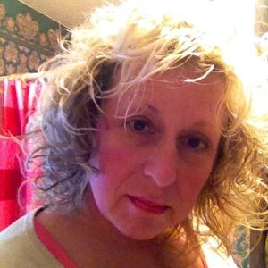 Meet your Posher, Annette